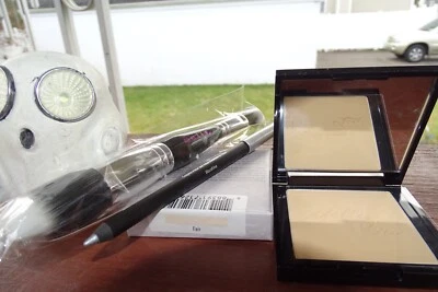 MALLY BEAUTY 4K Ultra HD Fantasy Foundation FAIR .33 oz &  Starshine eye color - Image 1 of 4