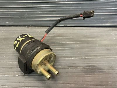 Kawasaki Ninja ZX6 ZX600E 1994 bomba de combustible, OEM #2 Foto 1 de 4