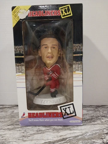 1998 Premier Collection Headliners XL  Steve Yzerman Detroit Red Wings Figurine Cover