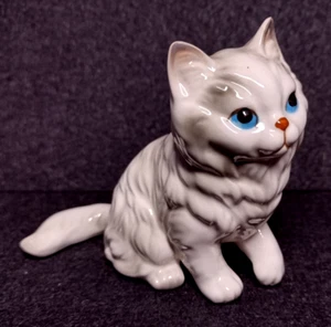 Vintage Lefton weiße Perserkatze mit großen blauen Augen 3,75" Keramikfigur #O4715 Japan - Bild 1 von 9