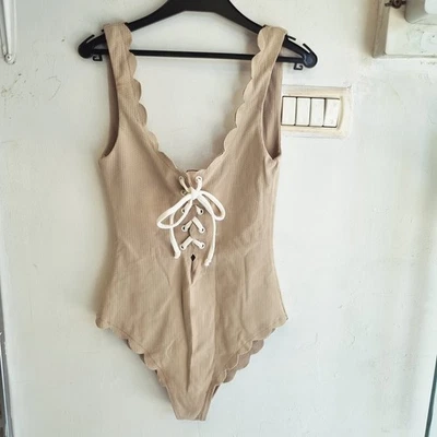 Traje de baño Marysia Palm Springs beige desnudo bordes festoneados de una pieza XS Foto 1 de 4