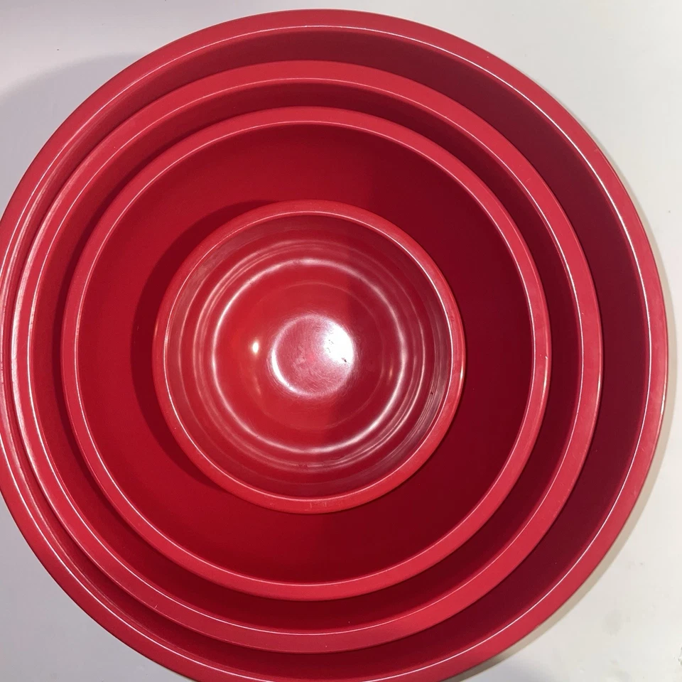 Juego de 4 cuencos medidores Sur la mesa melamina roja anidación 1/8 a 12 tazas de colección Foto 1 de 4