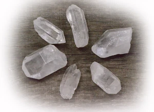 Crystal Quartz Points 114g B24-CG 35-50mm Healing Crystals Grids Reiki Energy - Picture 1 of 1