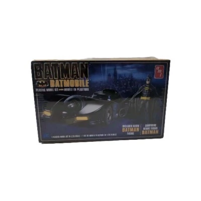 AMT 1/25 89 Batmobile/Batman Fig AMT1107 - Image 1 of 4