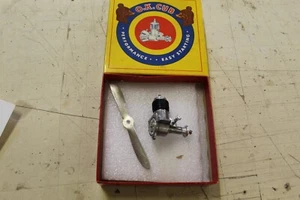 O.K.Cub .074 Vintage Nitro Engine + Firebaby Prop - Picture 1 of 8