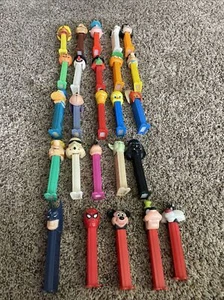 Vintage lot Of 25 Pez Dispensers. - Picture 1 of 5