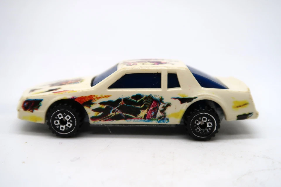 Chevy Stocker de colección Hot Wheels blanco con ruedas Screamin' raro 1988 Foto 1 de 4