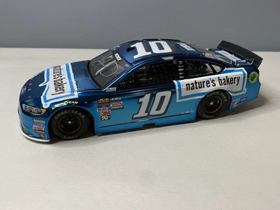 Danica Patrick #10 Nature's Bakery 2017 color cromo 1/24 firmado diecast ¡sin caja! Foto 1 de 4