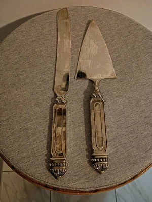 Conjunto de faca e servidor para servir bolo banhado a prata Godinger - Imagem 1 de 4