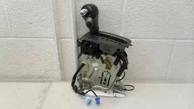 Palanca de cambios de transmisión automática Honda Odyssey 2005-2010 usada OEM Foto 1 de 4