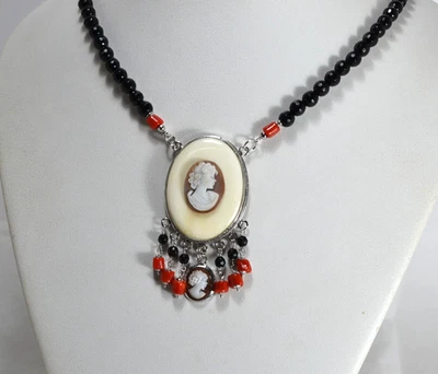 COLLANA  ARGENTO 925  CAMMEI OSSO ONICE E CORALLO ROSSO CILINDRI        AGLN 054 - Immagine 1 di 4
