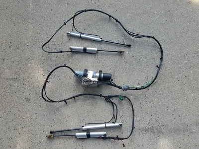 08-14 CHRYSLER SEBRING 200 SOFT TOP CONVERTIBLE HYDRAULIC PUMP LIFT CYLINDERS - Image 1 of 4