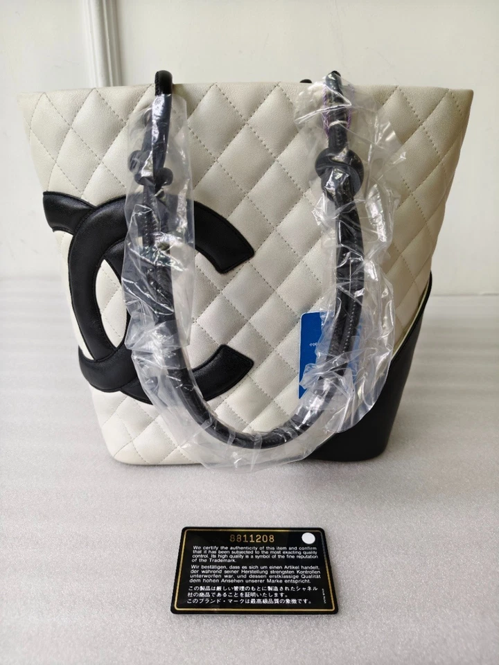 Chanel Blanco Negro Logo Compagnon Cesta Pequeña 03 04 Foto 1 de 4