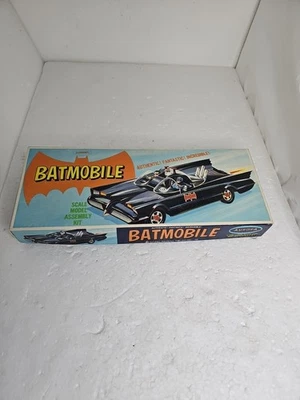 VINTAGE ORIGINAL 1966 Aurora Plastic corp. Batmobile Model Rare - Image 1 of 4