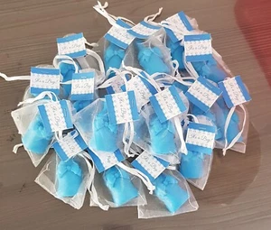 Gastgeschenk Baby Trinkflasche Seife 10 Stück Geburt  Babyshower Girl Boy  - Bild 1 von 2