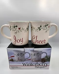 Pfaltzgraff Winterberry Weihnachtstassen Cheer & Joy Neu - Bild 1 von 9