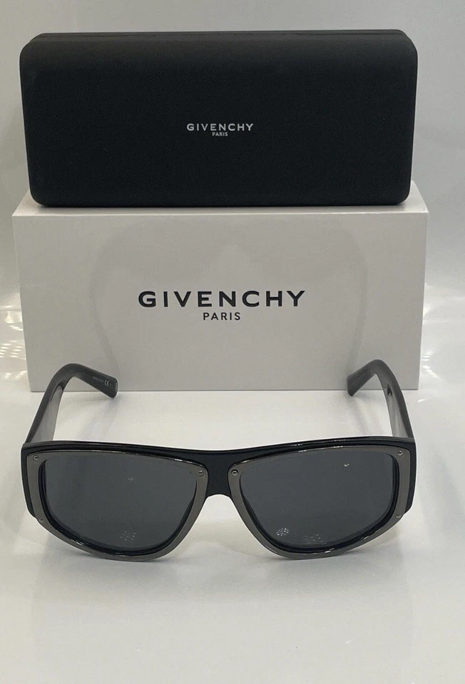 Auténticas gafas de sol Givenchy con estuche   Foto 1 de 4