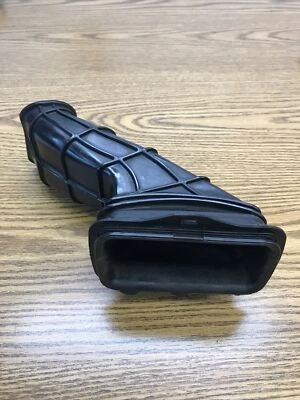 KAWASAKI NINJA ZX10R 2006-2007, AIR DUCT RIGHT PART # 14073-0094 - Image 1 of 4