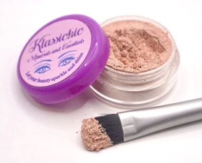 Loose Powdered Mineral Eyeshadow  - Image 1 of 4