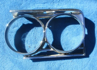 Bisel de faro izquierdo Buick Skylark 1965 muy bonito usado original GM Foto 1 de 4