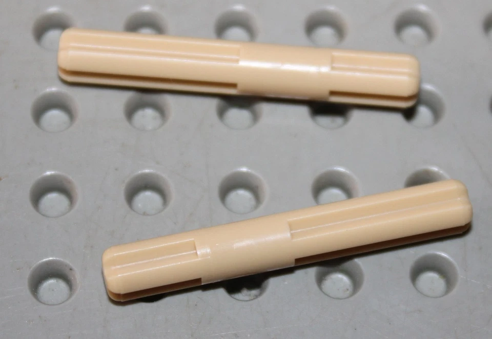 Lego Technic Tan Axle 4 with Center Stop ref 99008/sets 75106 42009 42030 9398  - Photo 1/1