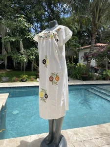 Authentic Hande made vintage embriodered 70s Mexican style peasant hippie dress - Picture 1 of 9