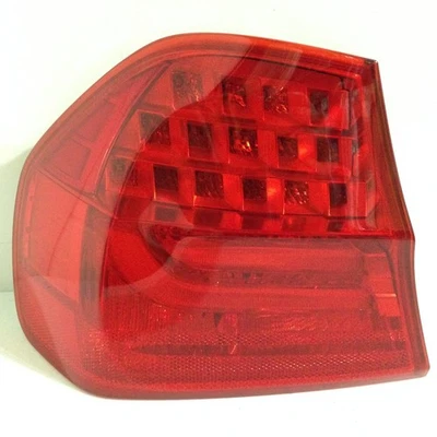 2009 - 2011 宝马 M3 323i 325i 328i 335i SEDAN 左驾驶员侧尾灯原始设备制造商闪亮 — 第 1/4 张图片