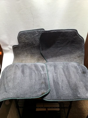 Alfombrillas originales Toyota 00200-42965-03 RAV4 1996-2000, 4 puertas, grises Foto 1 de 4