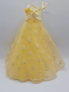 Vestido de encaje amarillo bonito perfume Barbie 1987 vintage #4620 sin perfume usado en excelente estado - Imagen 1 de 16