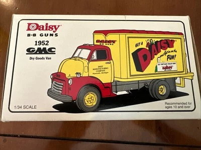 Camión de juguete First Gear Daisy BB Guns 1952 GMC Van 1:34 de colección nuevo en caja diecast #10-0126 Foto 1 de 4