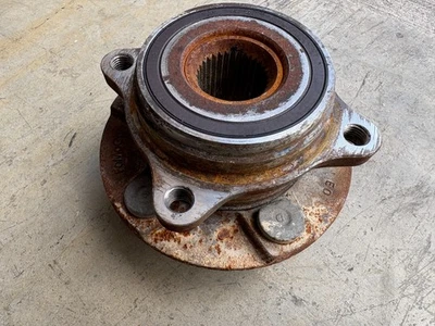 OEM, 2015-2024 Ford Mustang / GT Rear Wheel Hub Assembly Bearing #FR3Z-1104-B — 第 1/4 张图片