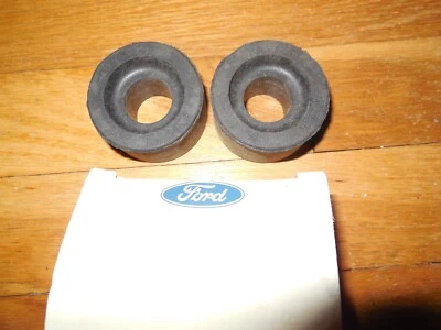 Nuevo de Lote Antiguo Ford F100 1966-1972 4x4 Suspensión Delantera Radio Brazo Aisladores C5TZ-3B203-D Foto 1 de 2