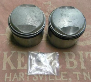 PAR DE PISTONES DE COMPRESIÓN MEDIANOS TRIUMPH 650 +060 CON ANILLOS, PINES, CLIPS - Imagen 1 de 1