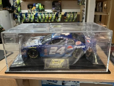 Revell 1/24 Scale 1999 Star Wars Episode 1 Jeff Gordon Pepsi Racing Car - Image 1 of 4