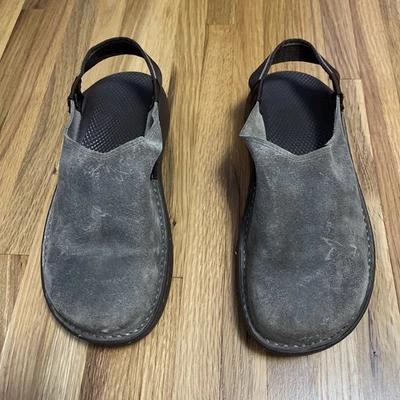 Zuecos Sandalia Chaco ToeCoop Para Hombres 912 Cuero Cepillado Punta Cerrada Gris Verde Vibram Foto 1 de 4