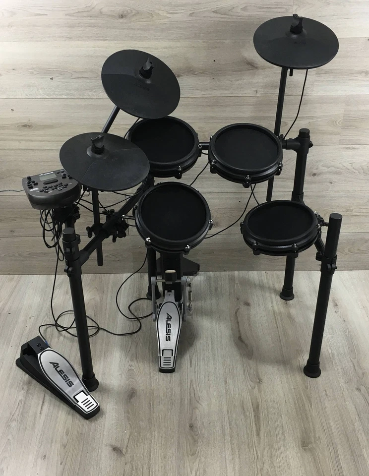 Alesis Nitro Mesh kit  - Bild 1 von 4