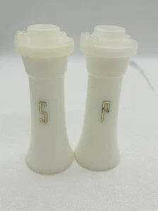 Vintage Tupperware Small S& P Set. Pre Owned  - Picture 1 of 6