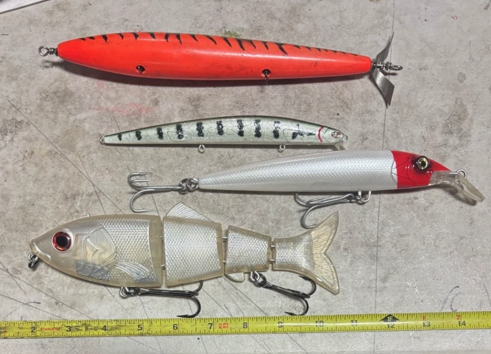 4 ct. Varios señuelos almizcle surtido lucio róbalo sábalo cebos Muskie Foto 1 de 1