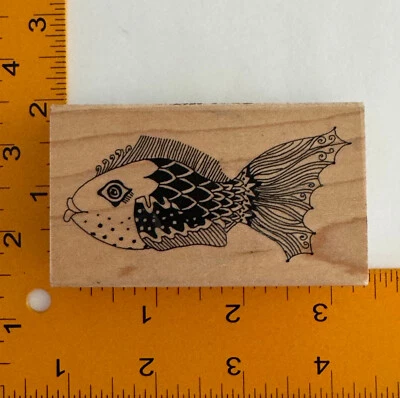 Sello de goma Curl Fish de Paula Best Foto 1 de 4