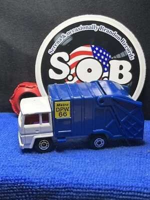 Matchbox Superfast 1979 Refuse Truck No 36 1:64 White Diecast USED NM Cond - Image 1 of 4