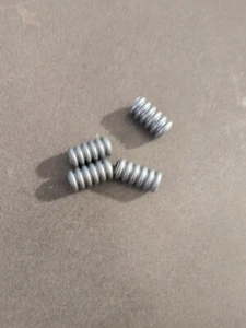 LEGO Parts 78c02 (4pcs) Hose, Ribbed 7mm D. 2L Flat Sliver - Picture 1 of 1