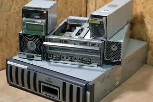 Netapp FAS3070 /1X Controller111-00066+B0/2X PS - Picture 1 of 10