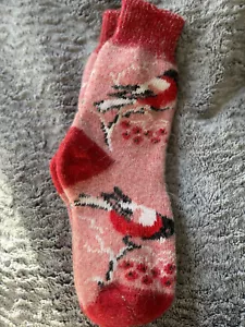 Women socks ,100% wool, size 10. color red, Bird . - Picture 1 of 4
