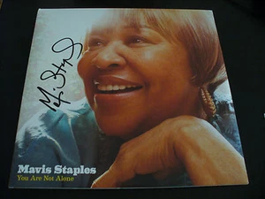 Mavis Staples signed handsigniert You Are Not Alone LP Vinyl Schallplatte Album + LP + Proof - Bild 1 von 3