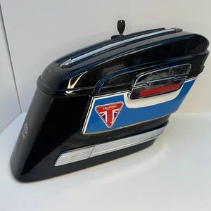 Scatola portaoggetti moto Triumph - Foto 1 di 14