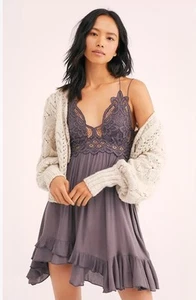 Mini Vestido Free People FP One Adella Sin Mangas Crochet Encaje Pequeño S Gris Carbón - Imagen 1 de 10
