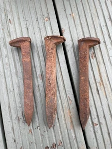 Railroad Spikes Blacksmithing Metal Art USA Sourced - UK STOCK - LOOK! - Picture 1 of 2