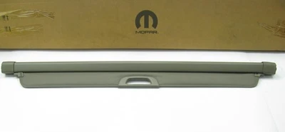 NUEVO - Cubierta Tonneau OEM YF75DK7AB para Jeep Patriot y Compass 2007-2008 Foto 1 de 3