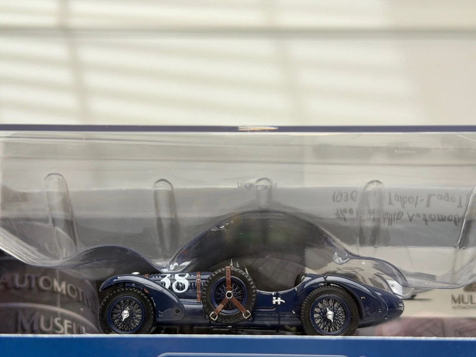 1938 Talbot-Lago T-26 SS Roadster (Blue) [MINICHAMPS] 1/43 scale - Image 1 of 2