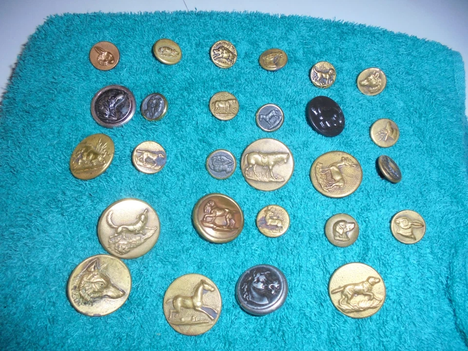 lot de 27 boutons chasse vénerie équipage laiton - Photo 1/4